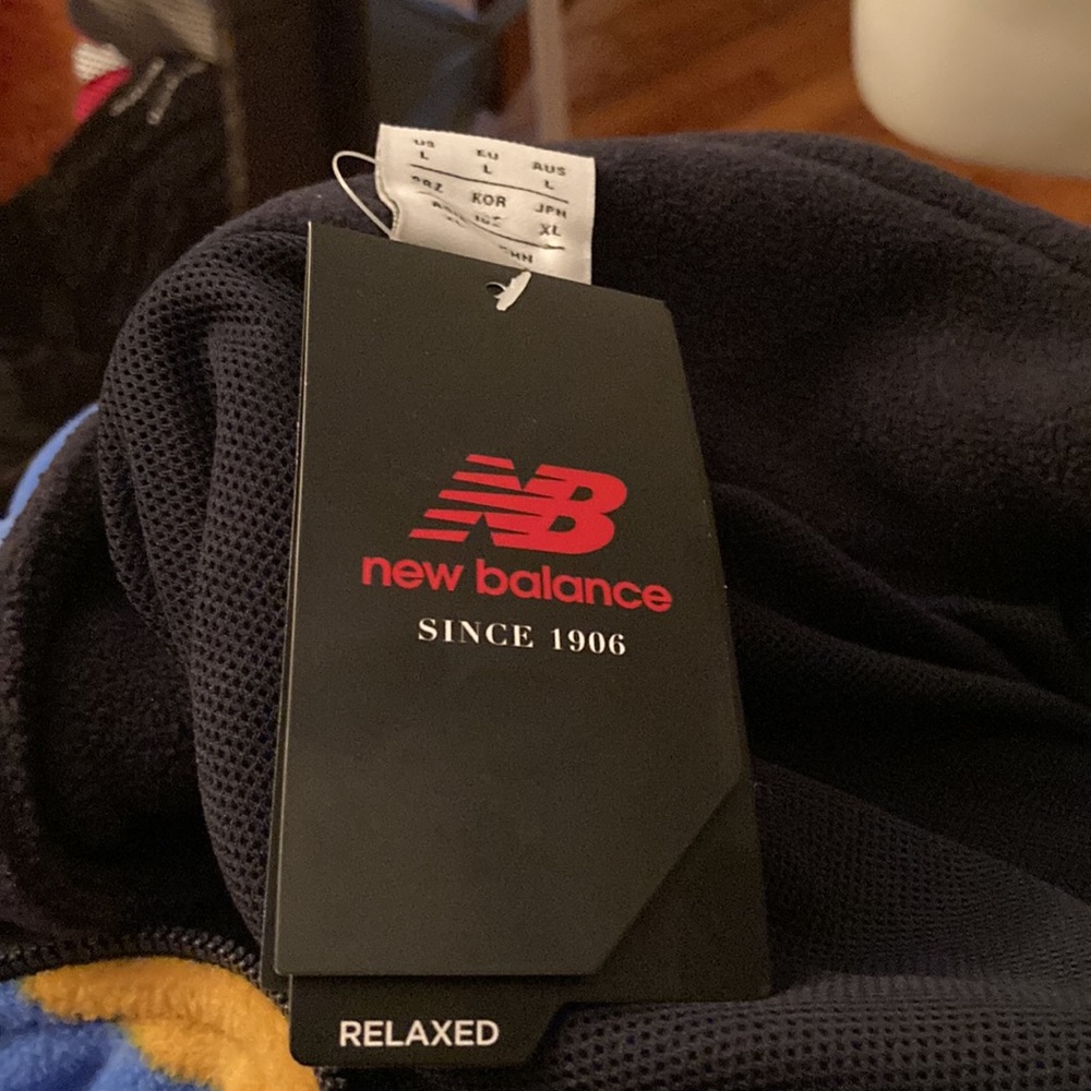 New Balance jacket - Picture 7 of 8